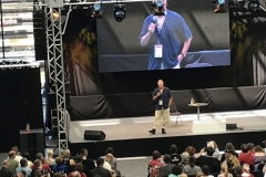 Richard Dean Anderson.